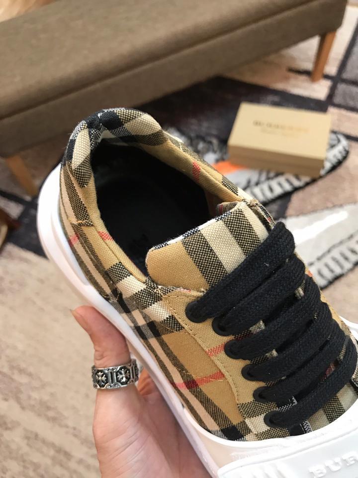 BURBERRY - SNEAKER